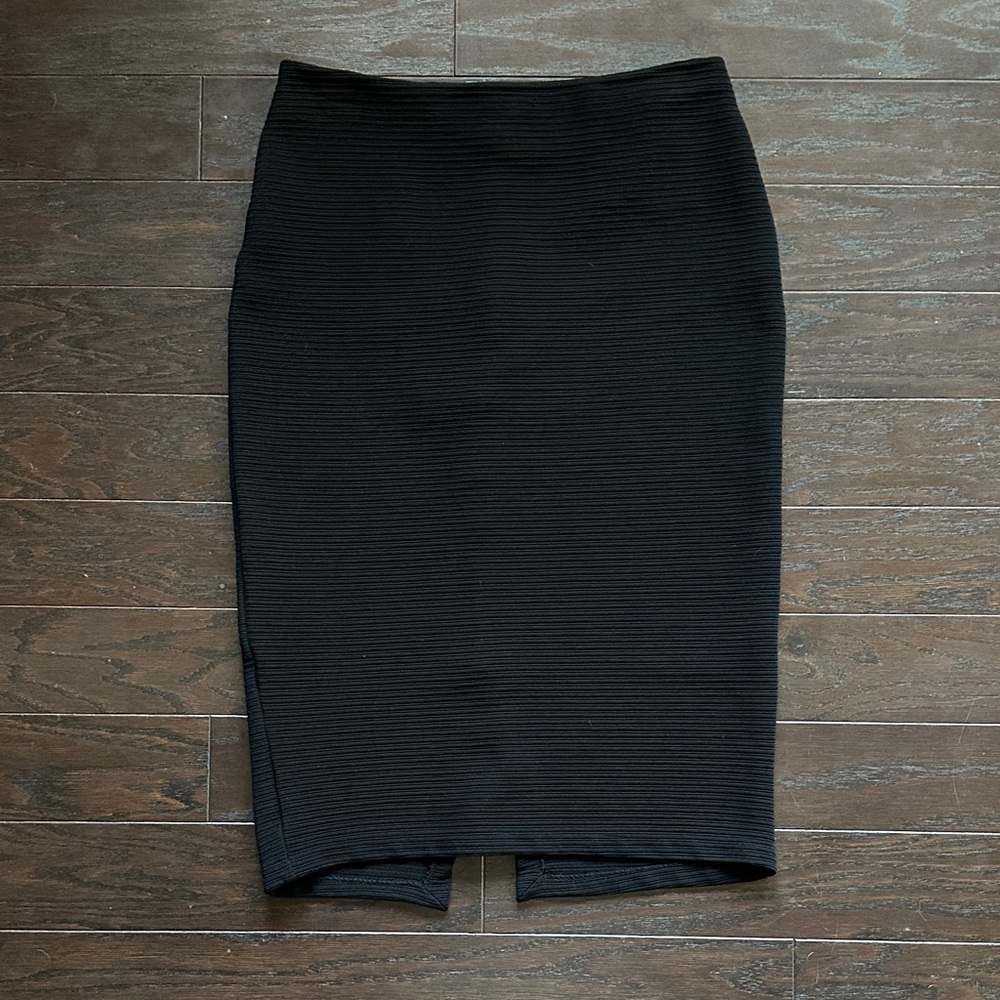 3/$12 ✨ Black Pencil Skirt